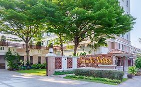 Lasalle Suites&Spa